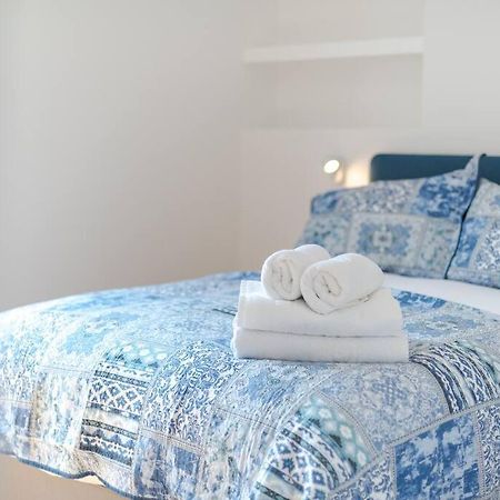 Stunning Two Bed Apartment Rh8 London Exterior foto