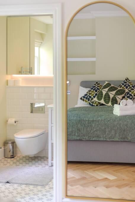 Stunning Two Bed Apartment Rh8 London Exterior foto